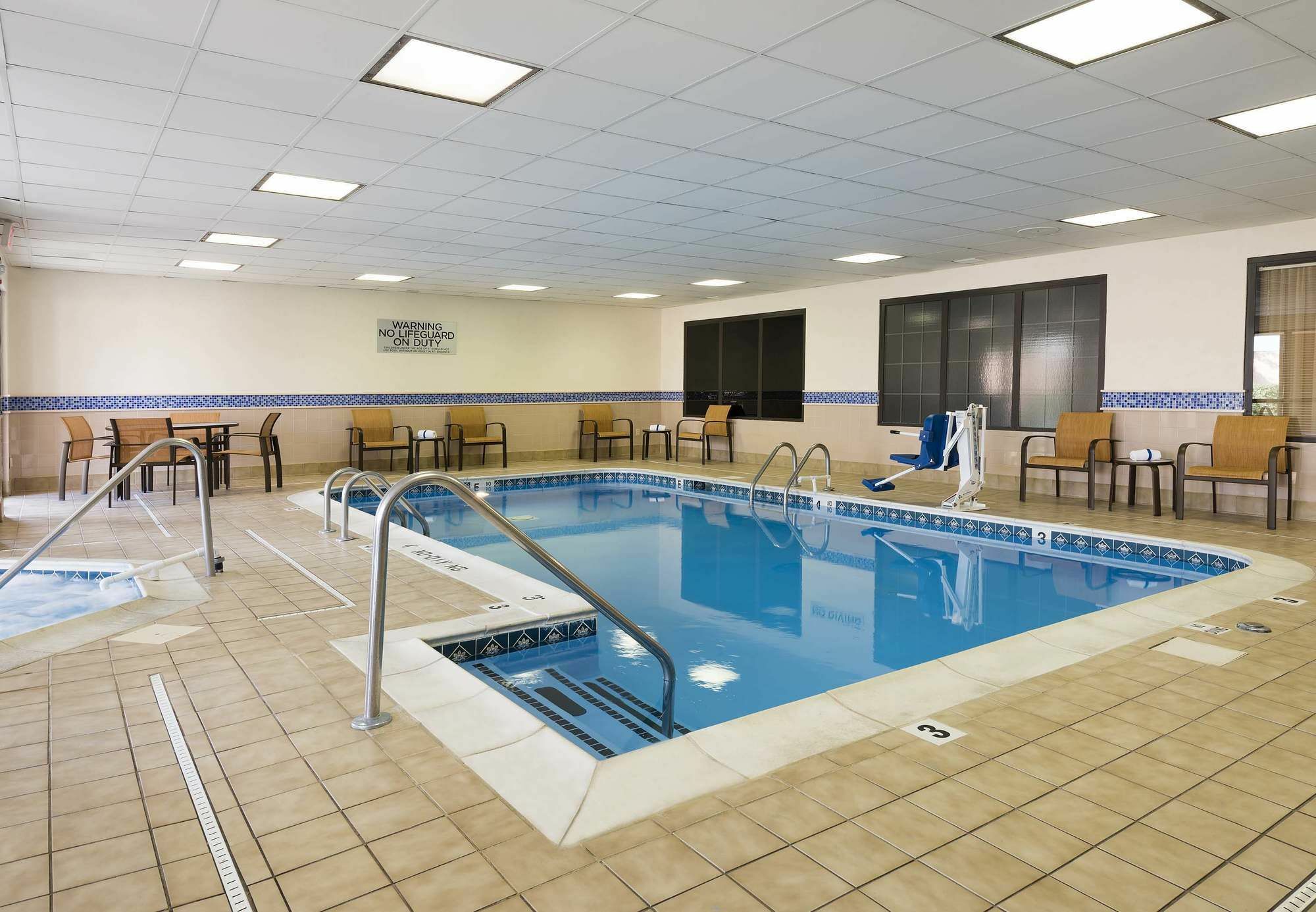 Courtyard Bowling Green Convention Center Extérieur photo